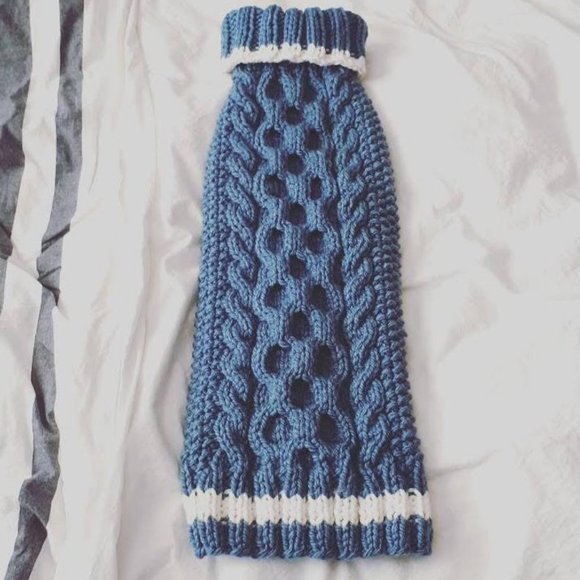 XXS "The Original" Honeycomb CableKnit Dog Sweater - Picture 4 of 12